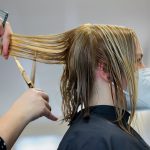 7 מיתוסים על טיפוח שיער שהגיע הזמן לשבור